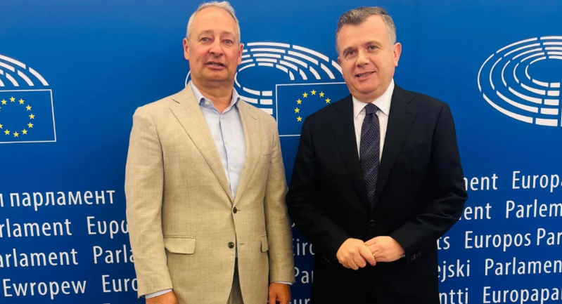 “Nesër do të prezantohet draft-rezoluta”, Balla takohet me Raporterin për Shqipërinë në Parlamentin Europian