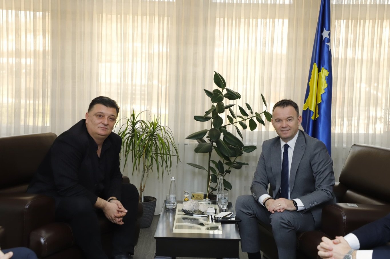 Kolgeci pritet nga kryetari i Komunës së Mitrovicës
