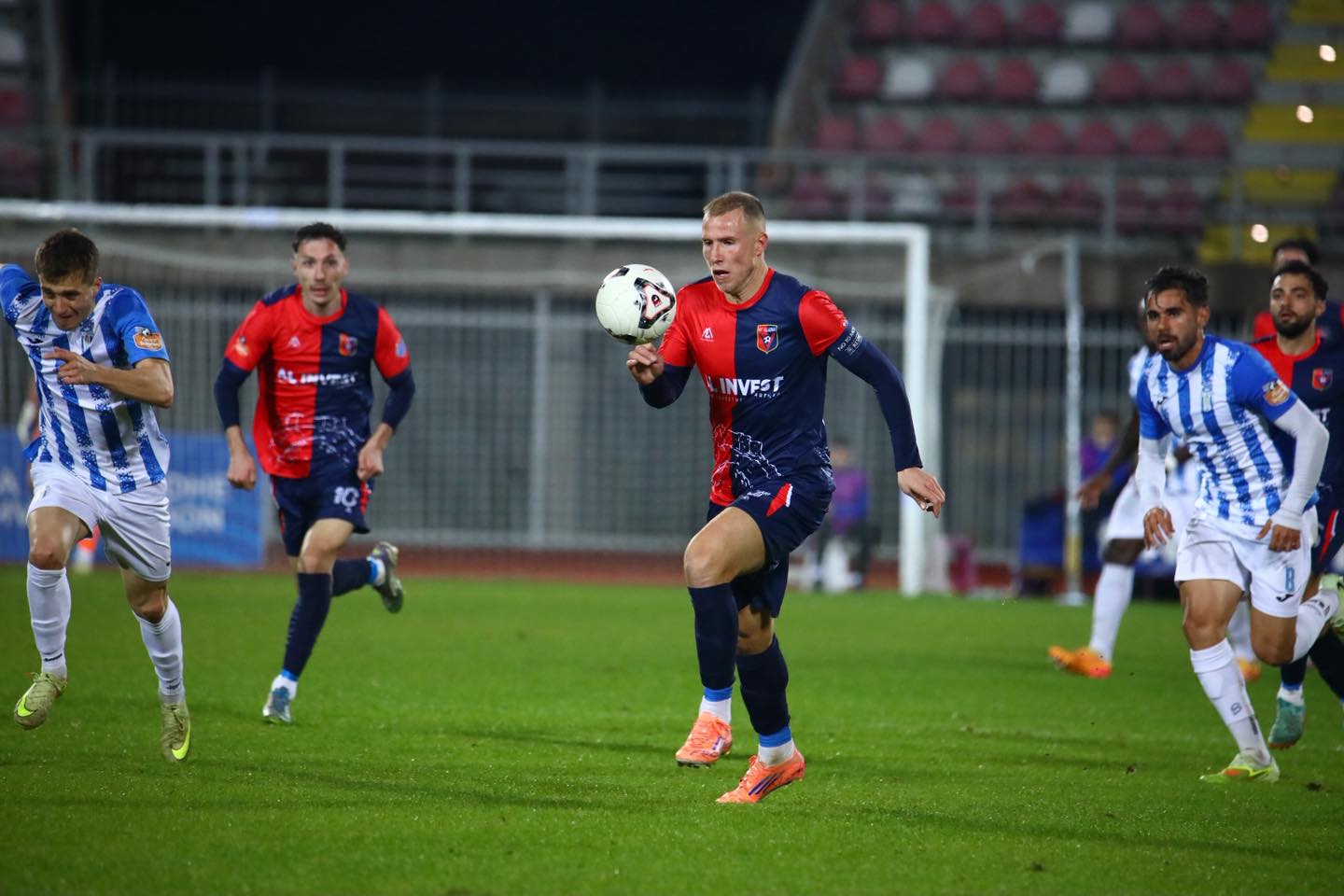 Vllaznia fiton me përmbysje klasiken