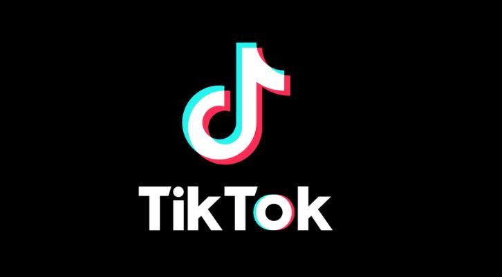 TikTok kthehet në Shqipëri pas ndalimit të vendosur nga qeveria