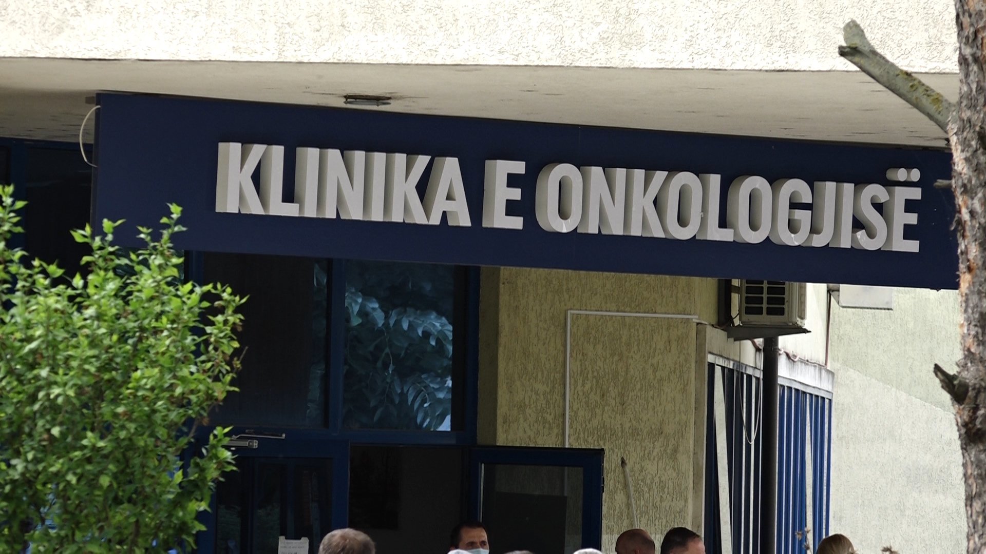 I burgosuri u arratis dje gjatë trajtimit në Onkologji, inicohet rast ndaj tre zyrtarëve korrektues
