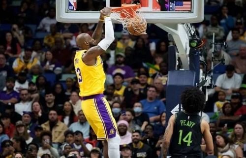 Memphis dhe Dallas triumfojnë në fund