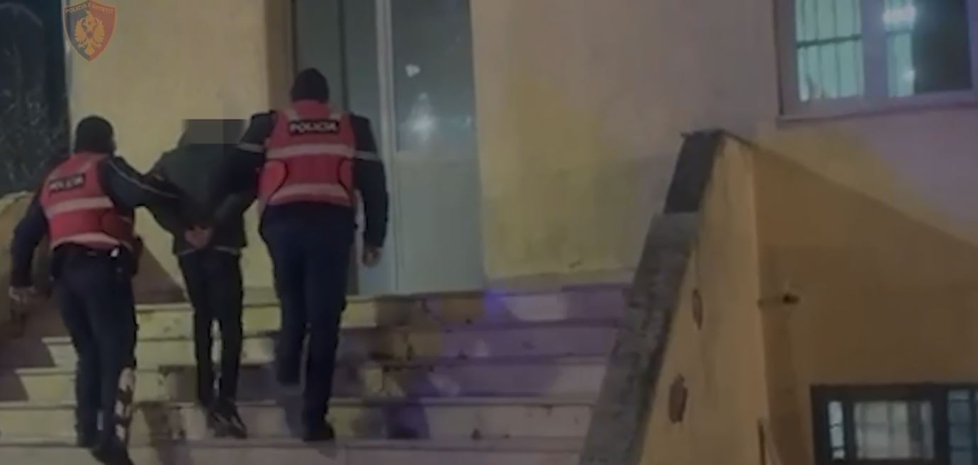  U kapën mat duke shitur 5 kg kanabis, vihen në pranga dy të rinjtë