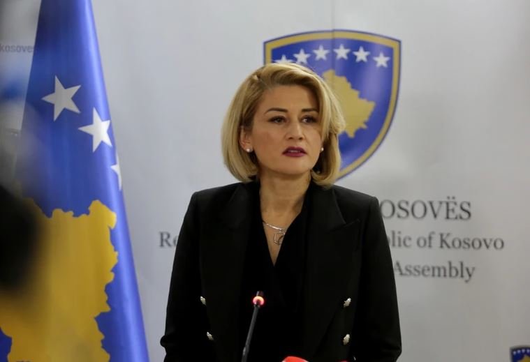 Mimoza Kusari reagon pas akuzave për takimet sekrete me Serbinë në Zvicër, ja si qëndron e vërteta