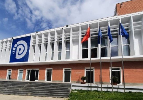 Pas tryezës me opozitën dhe shoqërinë civile, PD mbledh nesër Kryesinë. Caktohet data e protestës kombëtare