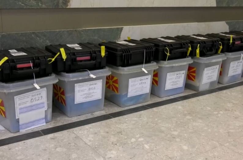 Në Gostivar sot votuan 146 persona të sëmurë dhe të palëvizshëm! Osmani: Një personi iu refuzua e drejta e votës