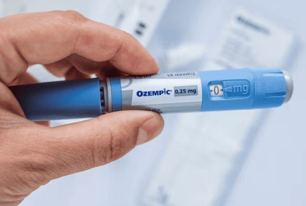 ​Përdorimi i insulinës për herë të parë në trajtimin e diabetit në njerëz