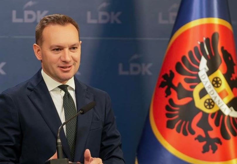Zogaj: Vendimet në LDK merren në institucione, jo në rrjete sociale