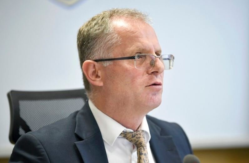 Bislimi: Nga nesër nis zbatimi i ligjit për të huajt dhe atij për automjete