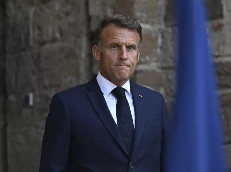  Macron i shqetësuar për situatën në Siri: Nevojitet një armëpushim i përhershëm