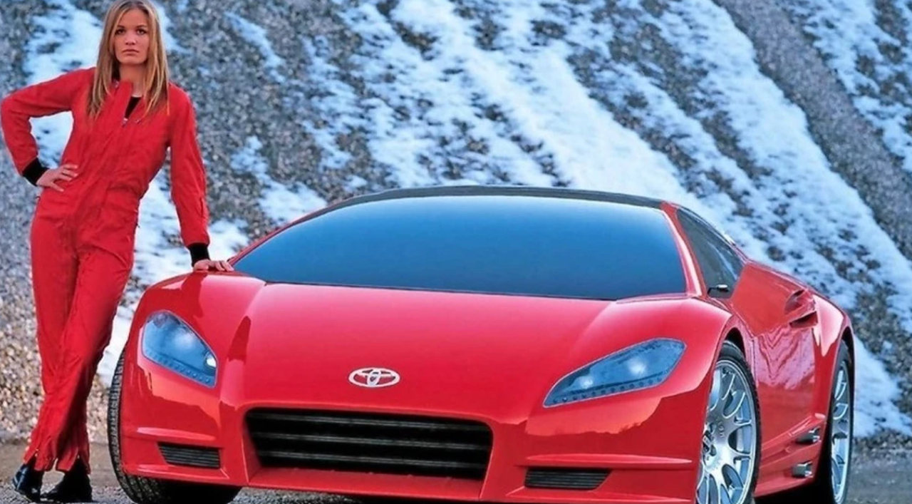 Toyota po zhvillon një model të ri me motor të vendosur në mes