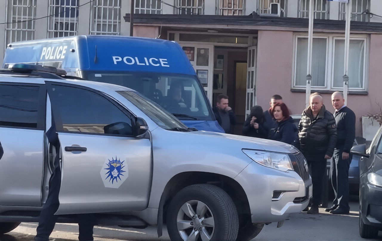 Manipulim votash dhe ryshfet, Gjykata shqyrton masat për 23 të pandehur