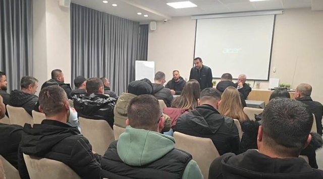 Lapaj në Berat: 100 mln euro rezultojnë të vjedhura te dosja e AKSHI, ku 10 mln euro janë blerë çokollata