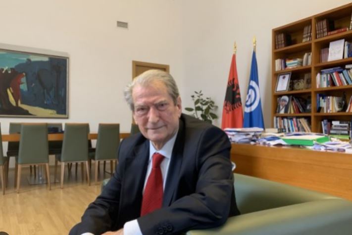 Berisha: Rama nuk rrëzohet me zgjedhje, duhet presion nga rruga