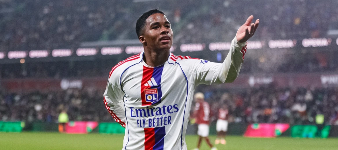 Endrick futet në histori të Lyonit me het-trikun ndaj Metzit