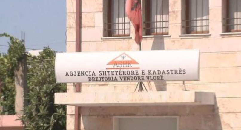 Ndërrimet e shpeshta të drejtorëve/ Shkrihet Kadrastra në Vlorë, do të zhvendoset në Tiranë
