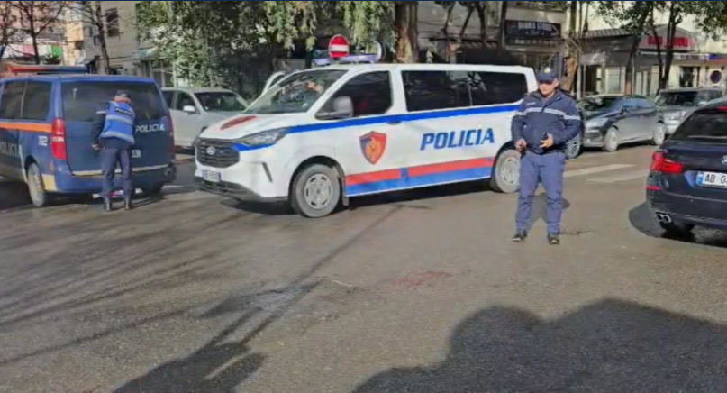 Plagosi vajzën me thikë, arrestohet pas disa orësh autori në Durrës