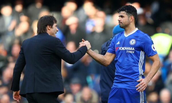 Conte i kundërpërgjigjet Costas