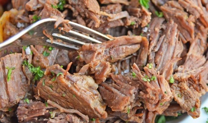 A kanë më shumë gjasa se ata që hanë mish të jetojnë deri në 100 vjet? Ja çfarë thotë shkenca