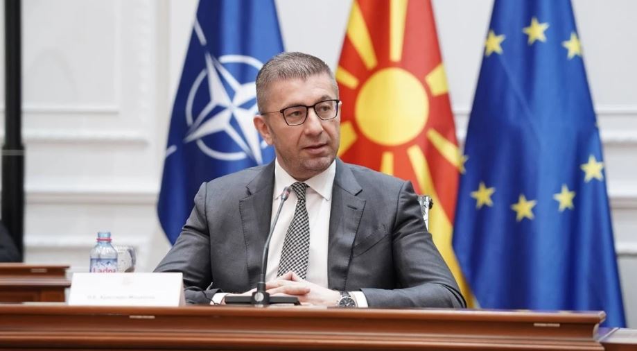 Mickoski: Do të ketë rritje të pagës minimale, por sipas procedurave ligjore
