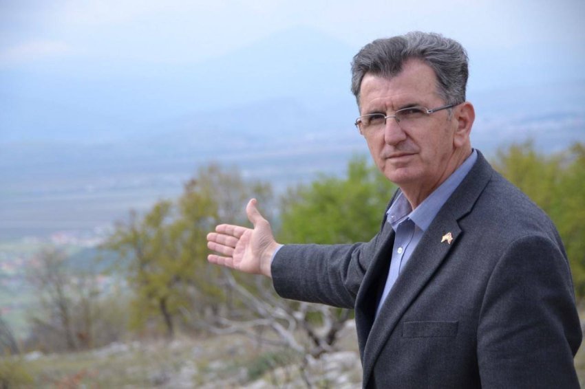 Pozita e shqiptarëve në Mal të Zi si faktor politik – Nikollë Camaj flet për Kosovën dhe zhvillimet rajonale