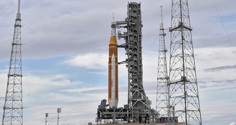 NASA shtyn lançimin e anijes Artemis për në hënë, shkak i ftohtit ekstrem në vendin e nisjes