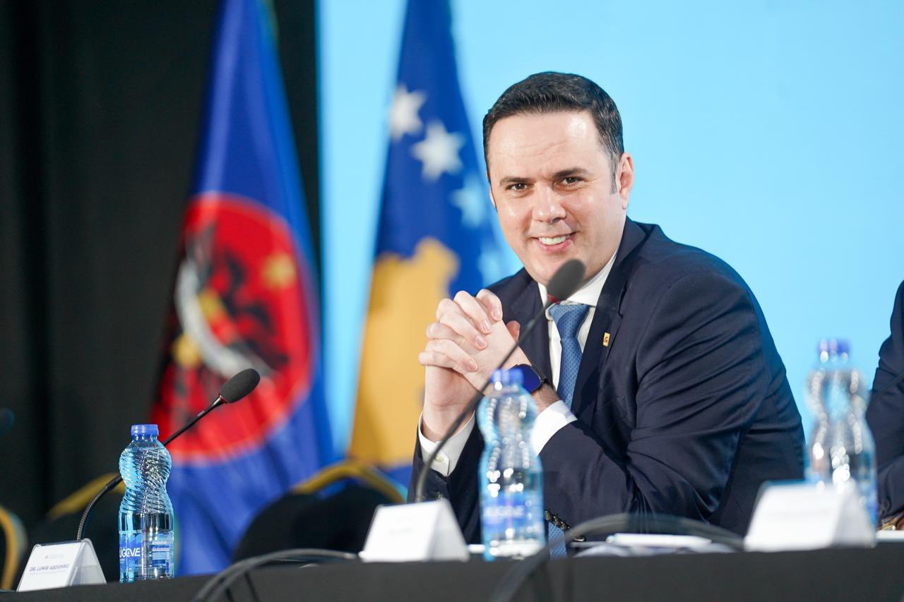 Tahiraj reagon pas Kuvendit të LDK-së: U vulos një kurs i gabuar