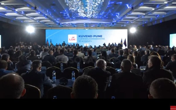​Ballafaqim me rezultatin dhe zhgënjimin, Abdixhiku hap Kuvendin e LDK-së