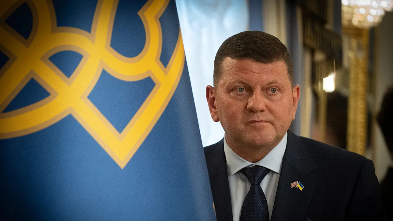 Sfidë për Zelenskyn? Raportet e fundit: Ish-komandanti i përgjithshëm i Ukrainës do të kandidojë për president