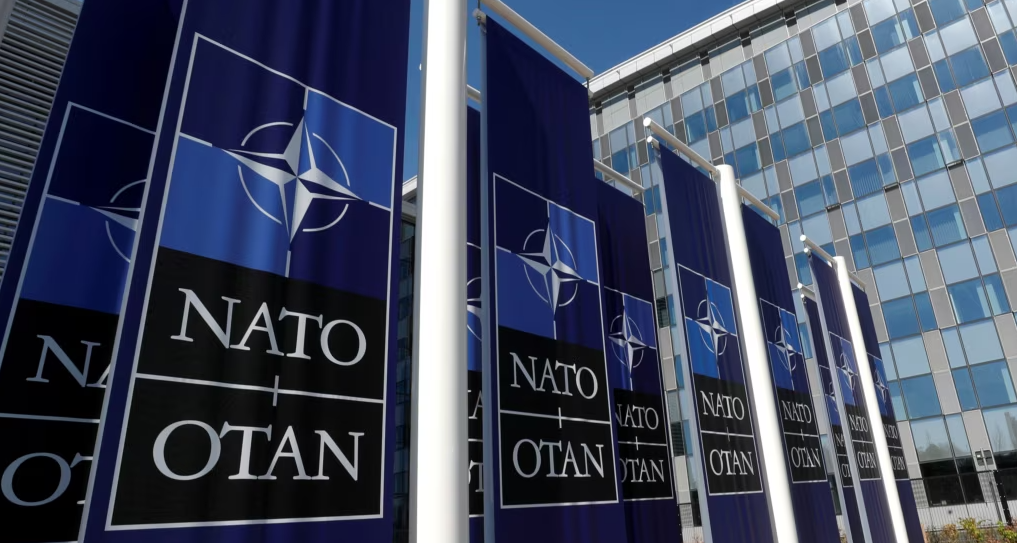 Raportohet se samiti i NATO-s në Tiranë vihet në pikëpyetje për shkak të shpenzimeve për mbrojtjen