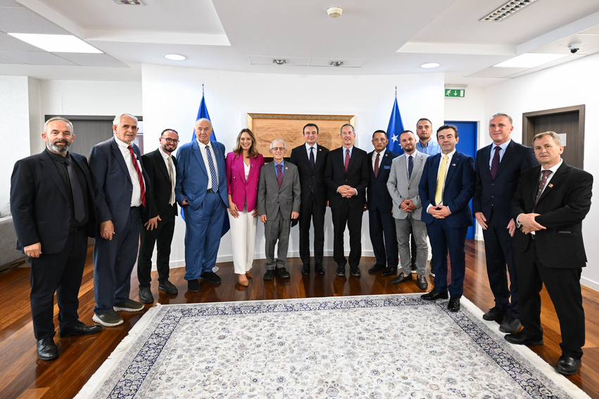 Kurti priti në takim delegacionin e iniciativës  America250 