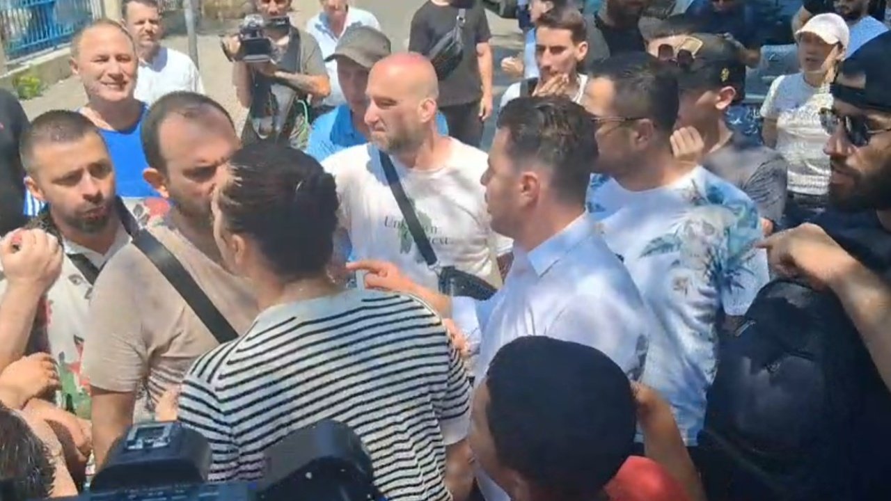 “Kush je ti?!”/ Protestuesit dëbojnë Kaprin, Balliun e Muçin: Ik, shporru!
