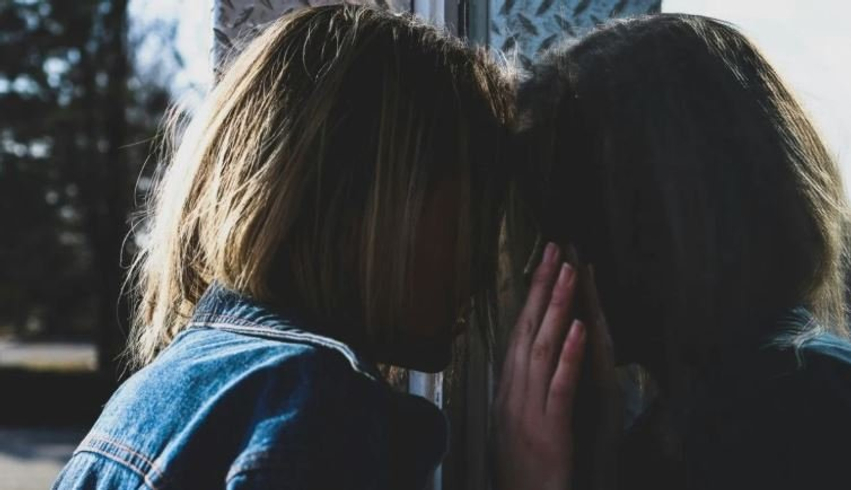 Drogonin gratë dhe më pas kryenin marrëdhënie me to  Arrestohen 8 persona në Britani  shkatërrohet rrjeti ndërkombëtar i abuzuesve seksualë