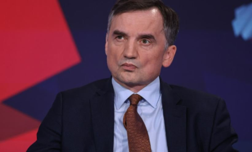 Polonia  Hungaria i hoqi statusin e refugjatit ish ministrit në arrati  Zbigniew Ziobro