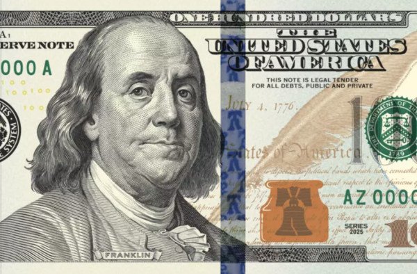 ​Trump poston kartëmonedhën 100 dollarëshe me firmën e tij