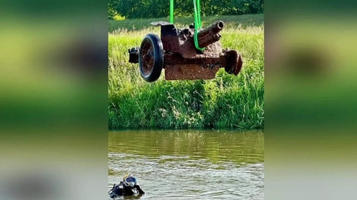 Gjermani, gjendet në lumë një armë e Luftës së Dytë Botërore