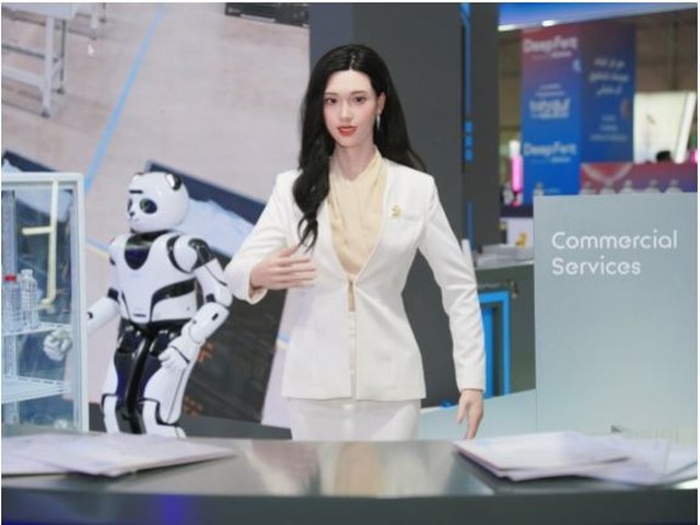 Roboti humanoid kinez që po ‘çmend’ botën/ 13 mijë kërkesa në 24 orë, çmimi fillon nga rreth 17 600 dollarë