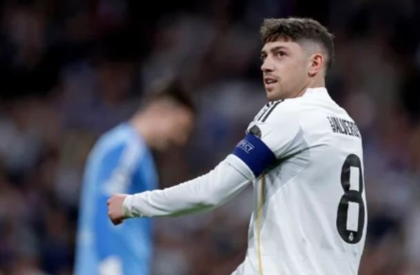 Valverde vendoset në shitje nga Reali