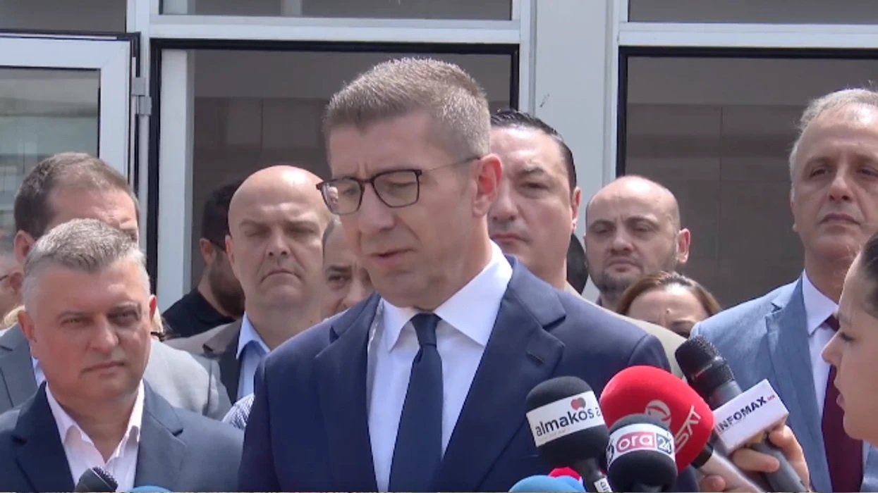 Mickoski: Janë shlyer 700 milionë euro borxh