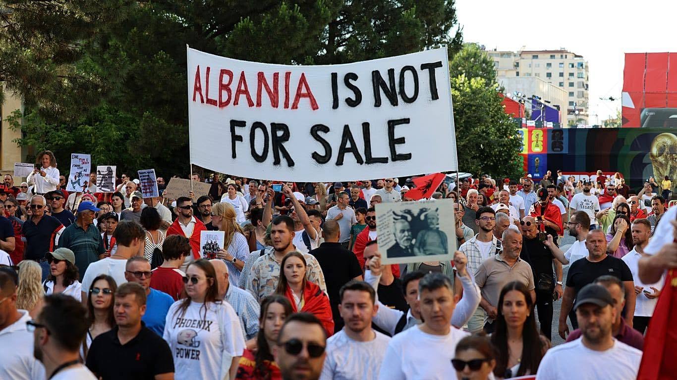 Klementin Mile: Protestat kanë prodhuar efekt politik, qytetarët nuk pranojnë të jenë më spektatorë