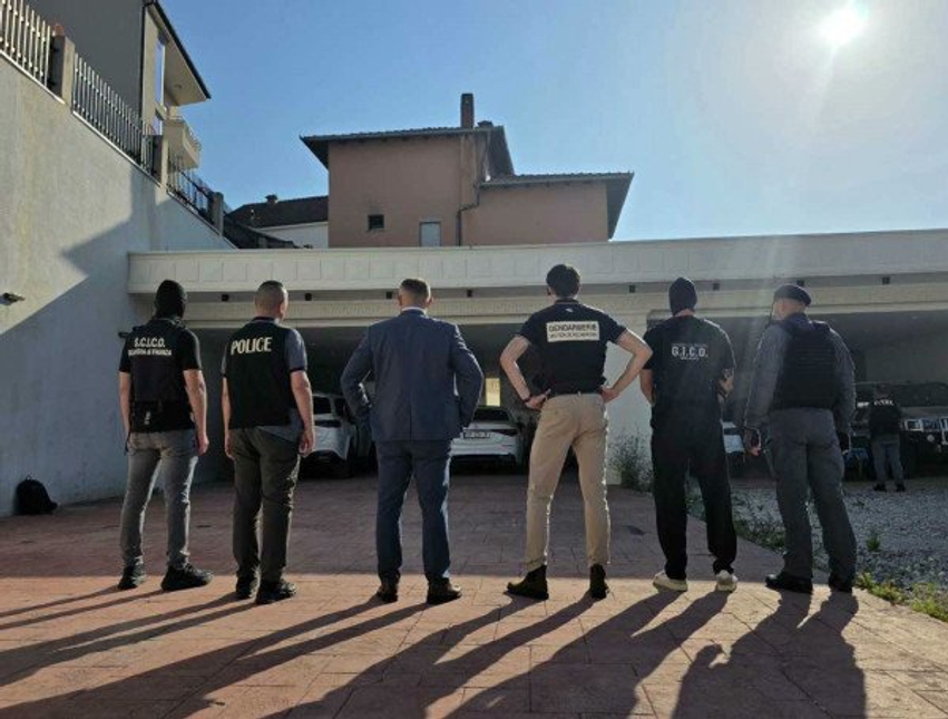 Goditet rrjeti i pastrimit të parave nga droga  sekuestrohen asete me vlerë 1 milion euro në Kosovë