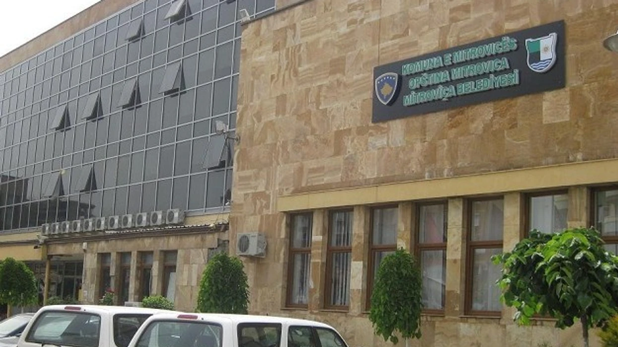 Komuna e Mitrovicës hap thirrjen për grantet “E Ardhmja e Saj”