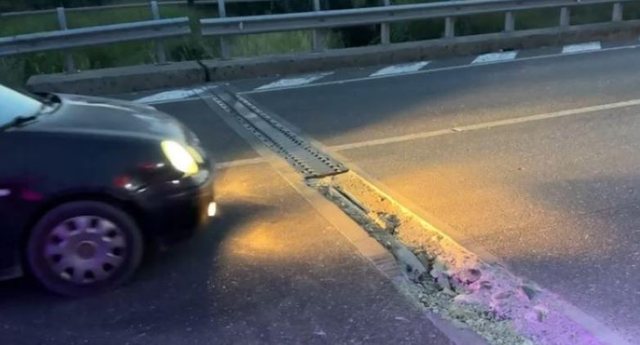 Rrezik në aksin Lezhë–Shkodër/ Dëmtohen automjetet pranë Urës së Dajçit nga kanali i hapur