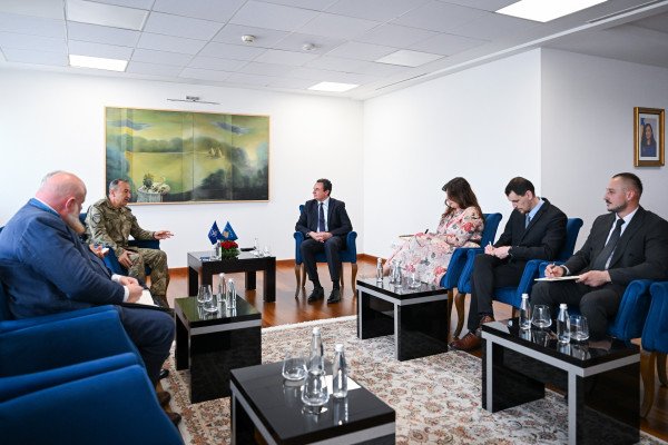 ​Ulutash pret certifikimin e zgjedhjeve që ta urojë Kurtin për fitoren e 7 qershorit, flasin edhe per sigurinë