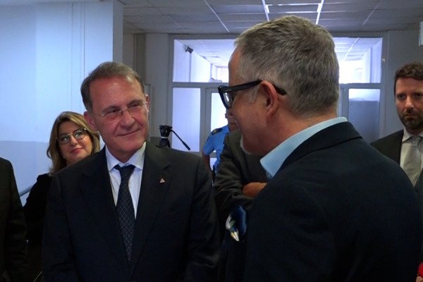 ​Mbështetje e Italisë për QKUK-në, Cirielli: Investime për ngritje të kapaciteteve të sistemit shëndetësor