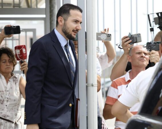 “Sot, një vit liri”/ Salianji: Pushteti mund të të kufizojë, por nuk i burgos dot bindjet