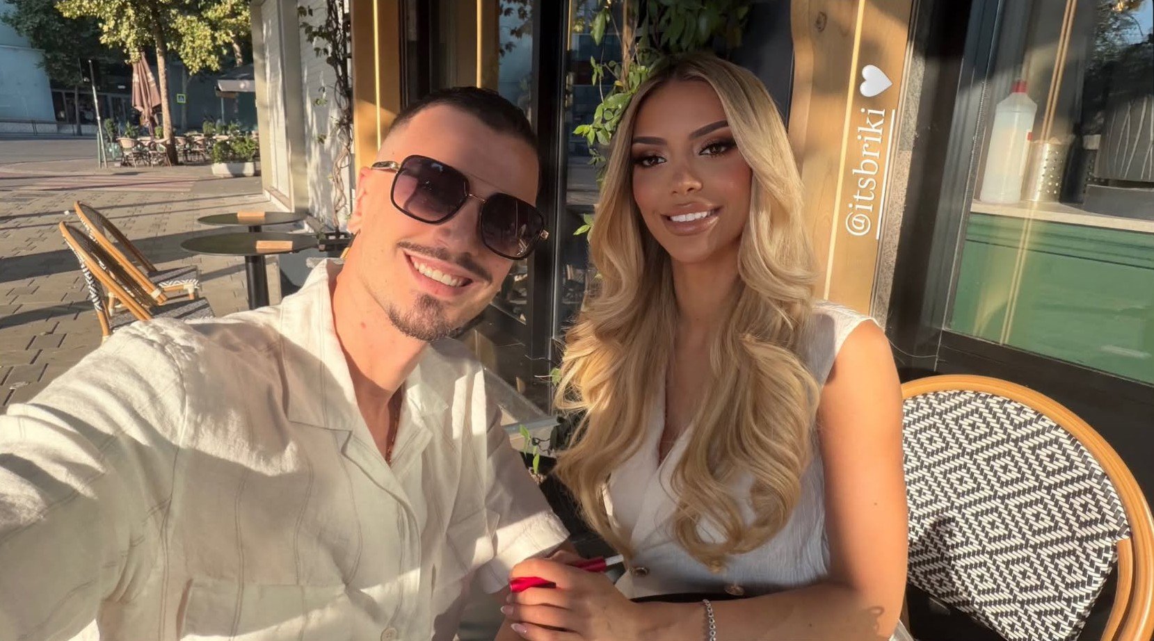 Mateo ndan foton me Brikenën, çifti shfaqet më i lumtur se kurrë