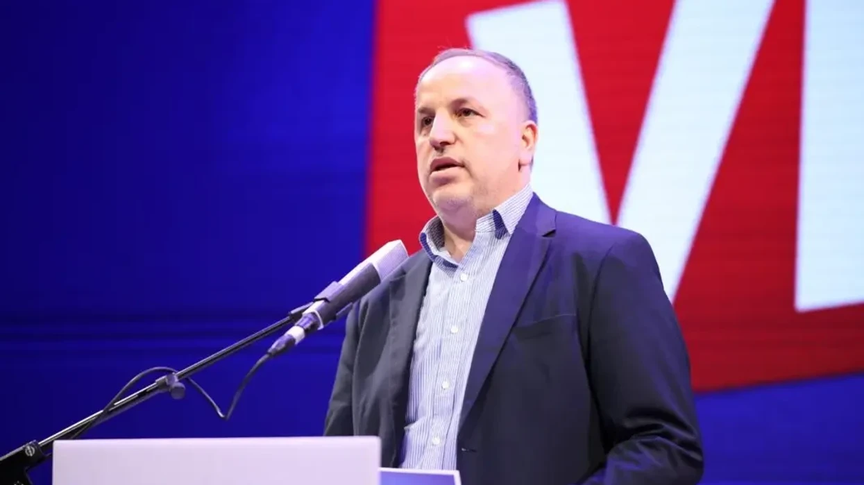 Ju ndalua hyrja në Shqipëri, Azizi: Shqipëria nuk është pronë e askujt