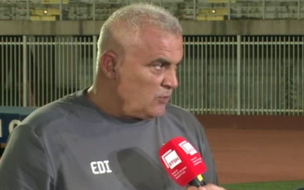 Fitorja me përmbysje nuk e kënaq, Edi Martini e ka me lojtarët e tij