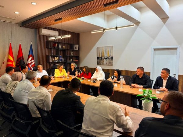 ​VLEN: Marrëdhëniet me Shqipërinë s’ guxojnë të bëhen viktimë e interesave të ngushta partiake